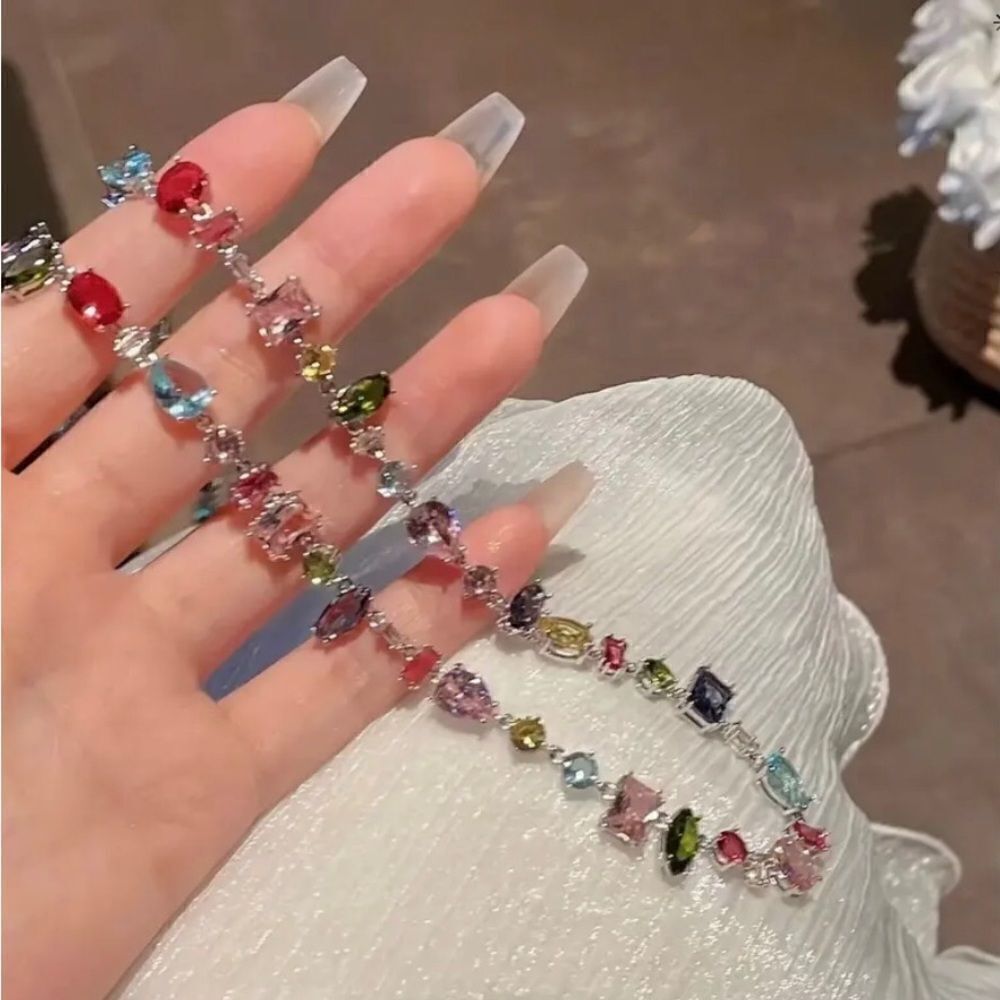 🌺 NEW Stunning multicolored crystal sparkling necklace 🌺